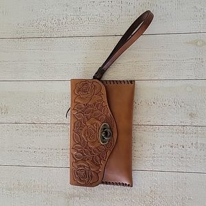 Leather wristlet purse